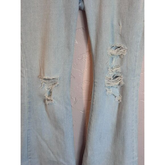 Levi's 726 High Rise Flare Leg Jeans with Stretch Distressed 29 x 30 Light Wash - Picture 6 of 8